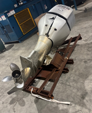 Outboard Engine — photo 1