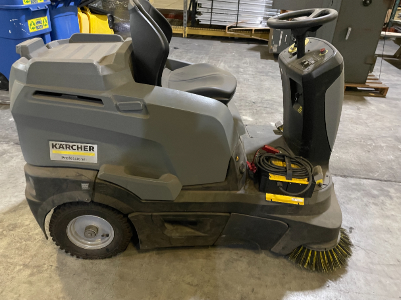 Floor Sweeper — photo 1