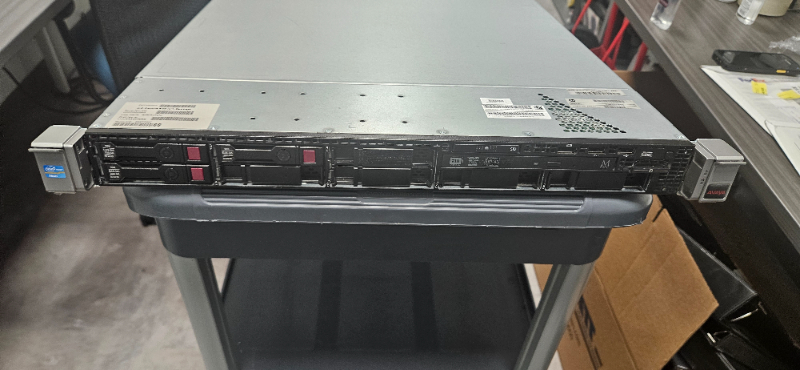 HP DL360PG8 SERVER