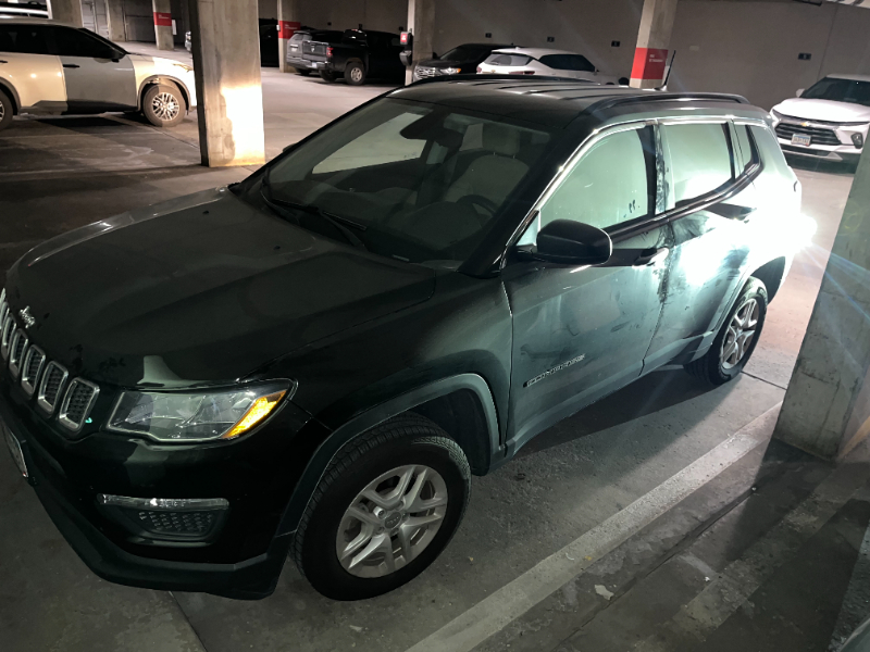 2019 JEEP COMPASS -  NEEDS ENGINE AND BRAKES