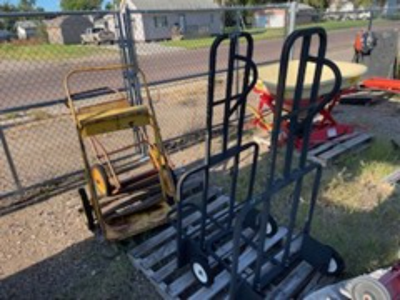 Miscellaneous Carts — photo 1