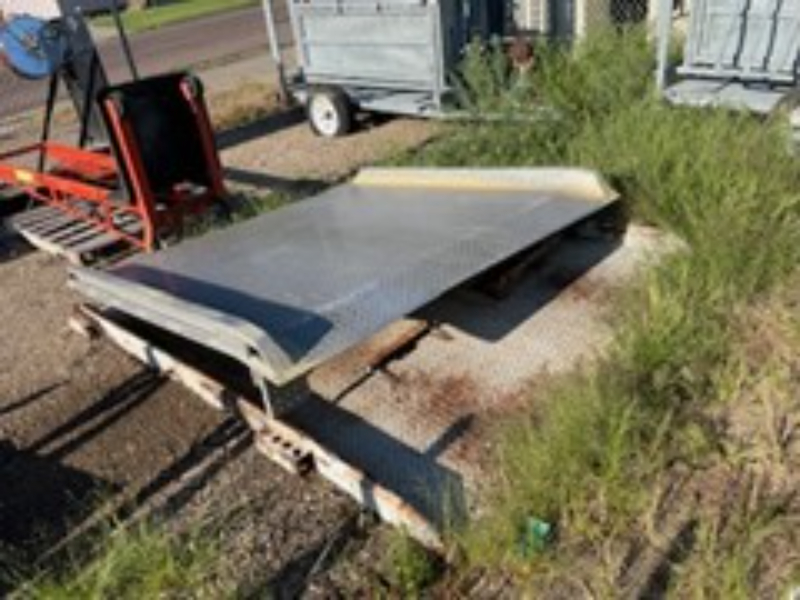 Dock Plates — photo 1