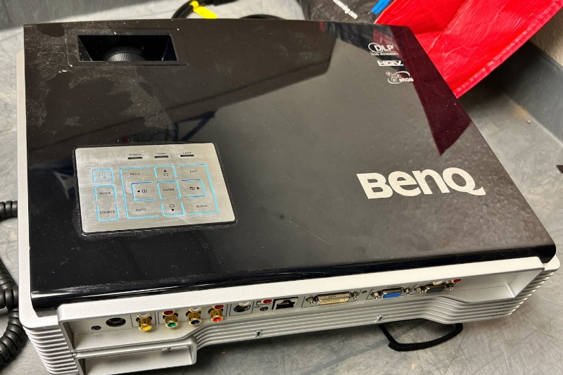 BENQ DLP 3500 Projector — photo 1
