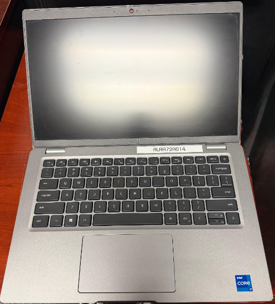 DELL Laptop — photo 1