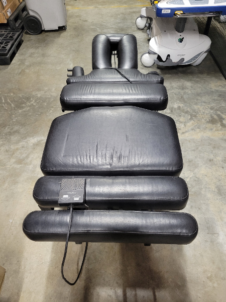 Hill Lab Chiropractic Table — photo 1