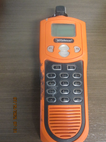 HANDHELD RADIOS — photo 1