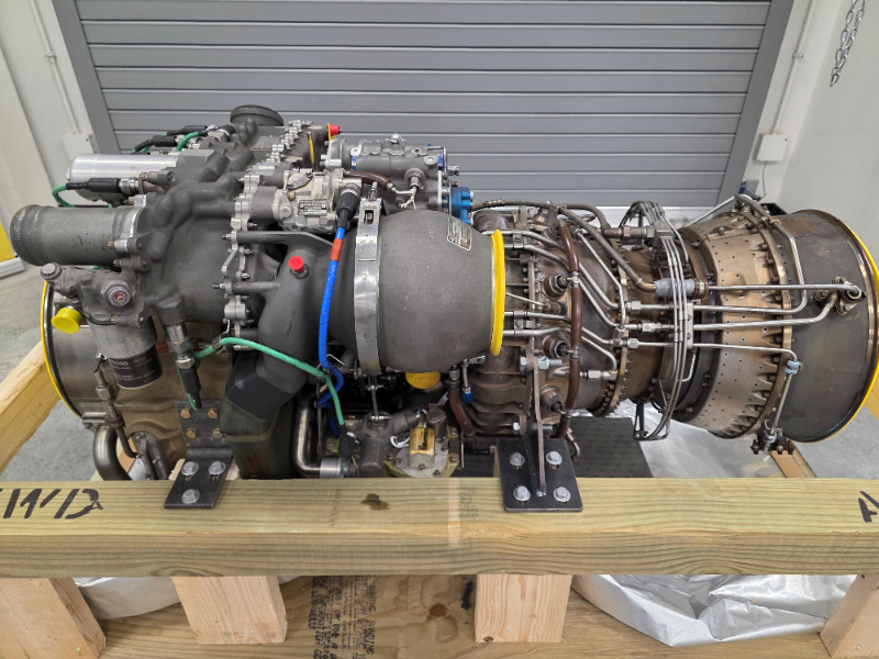 GE T700-T701C Turbine Engine — photo 1