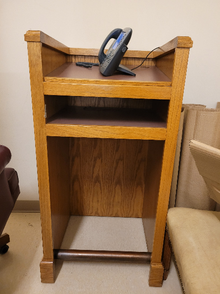 Hardwood Podium — photo 1