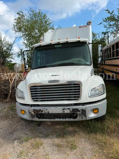 2019 Freightliner M2 106