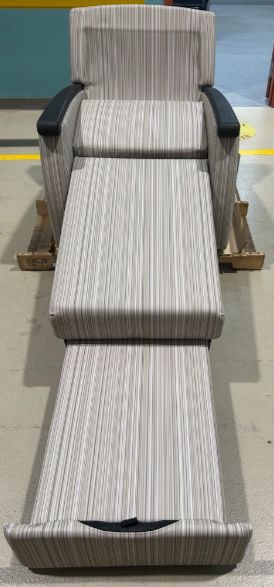 (16) Versant Sleep Chairs