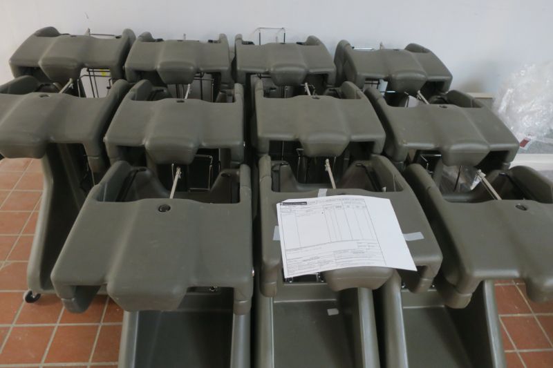 COVIDIEN SHARP MOLDED FOOT PEDAL CARTS X11