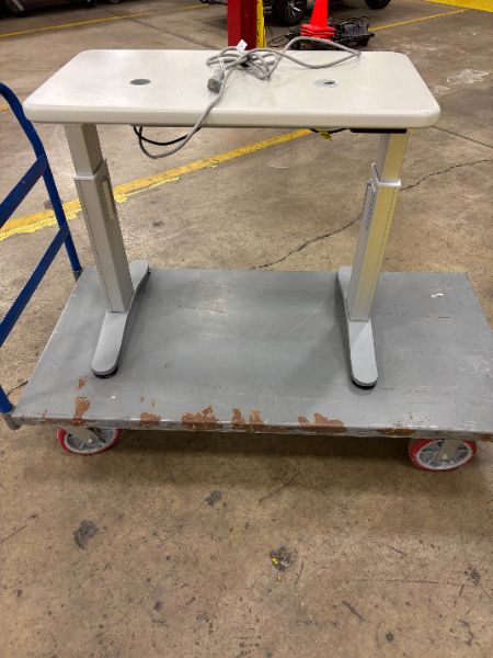 Computer desk