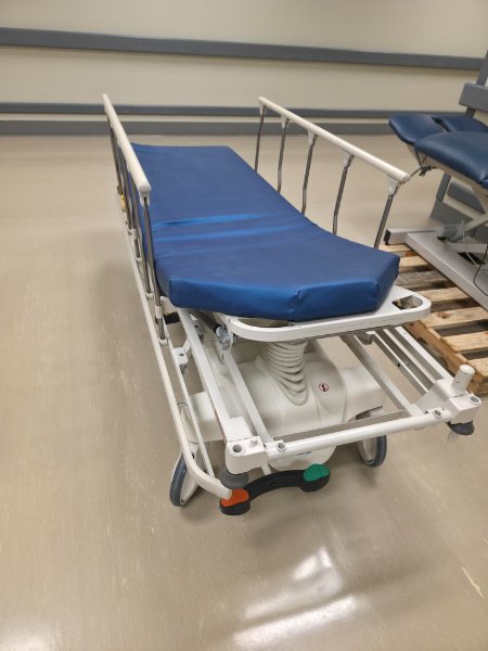 STRETCHER HOSPITAL — photo 1
