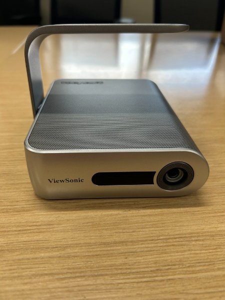 Portable LED Projector — photo 1