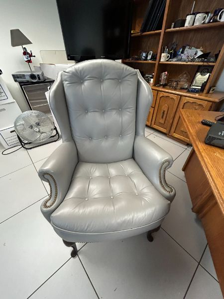 CHAIRS - LEATHER HIGHBACK