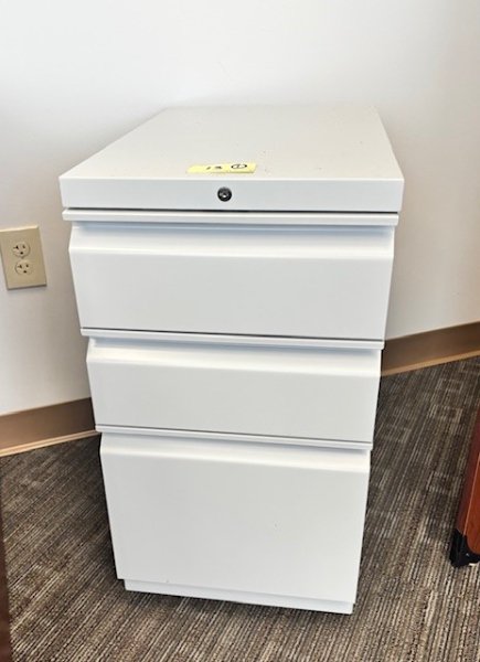 File Cabinet — photo 1