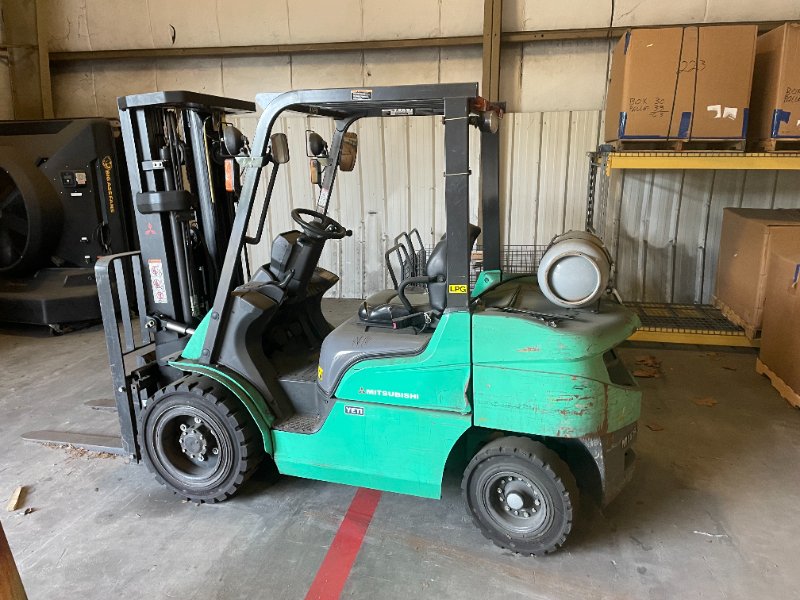 Mitsubishi Forklift — photo 1