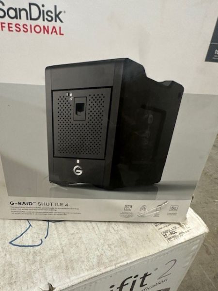 SanDisc G-Raid Shuttle 4