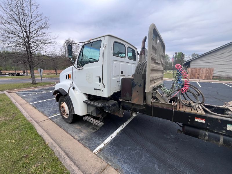 2002 Sterling L9500 Series Truck