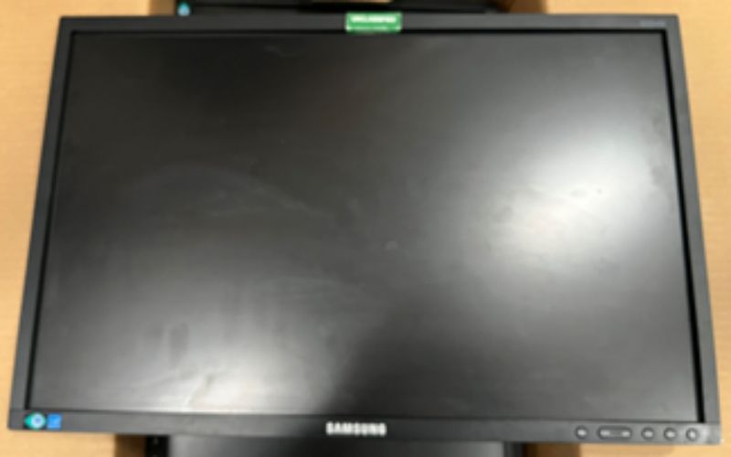 One lot of 22" Monitors (Est 125 ea)