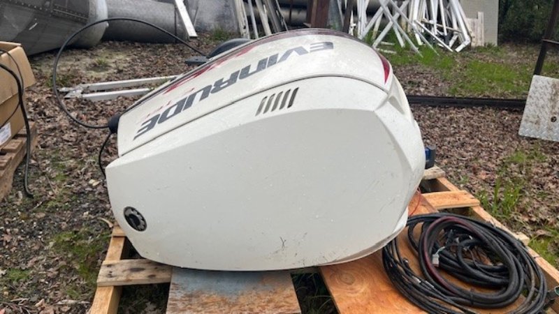 2016 Evinrude Outboard Motor — photo 1