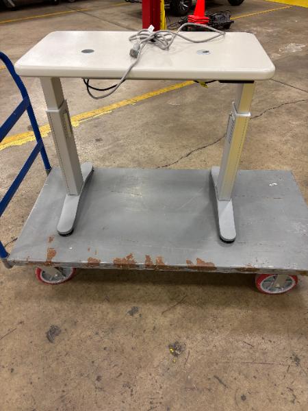 Computer desk