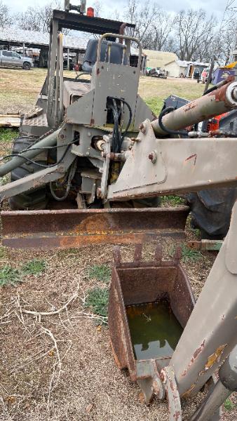 1986 Ditch Witch 6510 Trencher