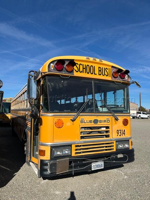 1993 BLUE BIRD C3903