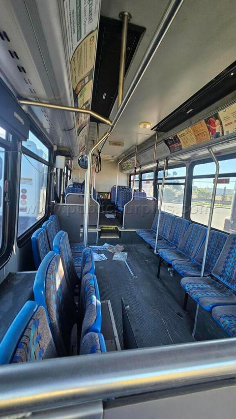 2010-30'Gillig Low Floor Bus #5300