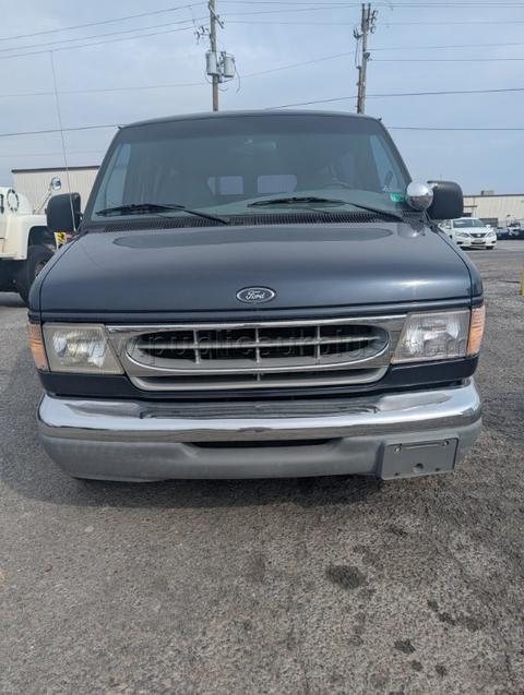 1998 Ford Club Wagon Van