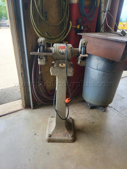 Rockwell 7in grinder