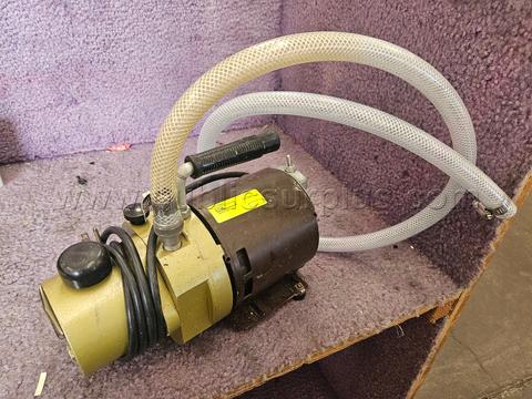 Central Scientific Pump (117990)