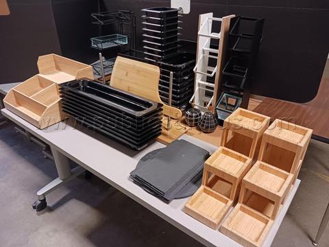 Catering Kitchen Lot - Decorative