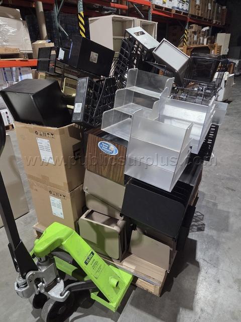 Pallet of Miscellaneous Desk and Wall Organizers