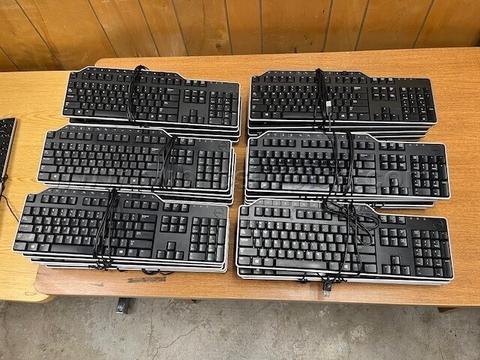Dell Keyboard Model KB522P LOT Q(30) 2