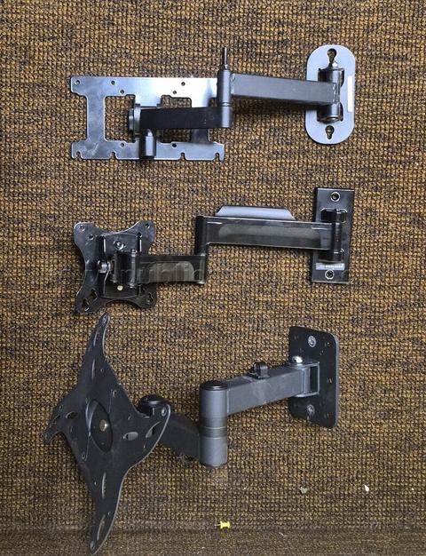TV or Monitor Wall Mounts