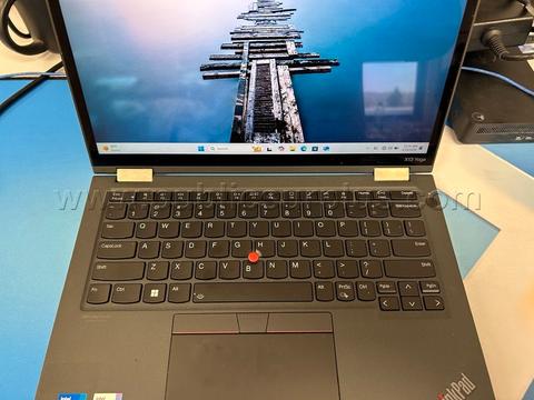 Lenovo ThinkPad X13 Yoga