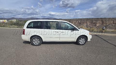 2010 Dodge Caravan W/Stow and Go