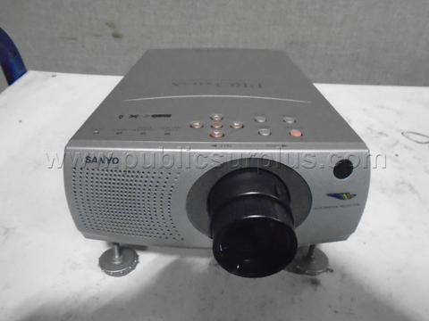 Sanyo PRO XtraX LCD Projector