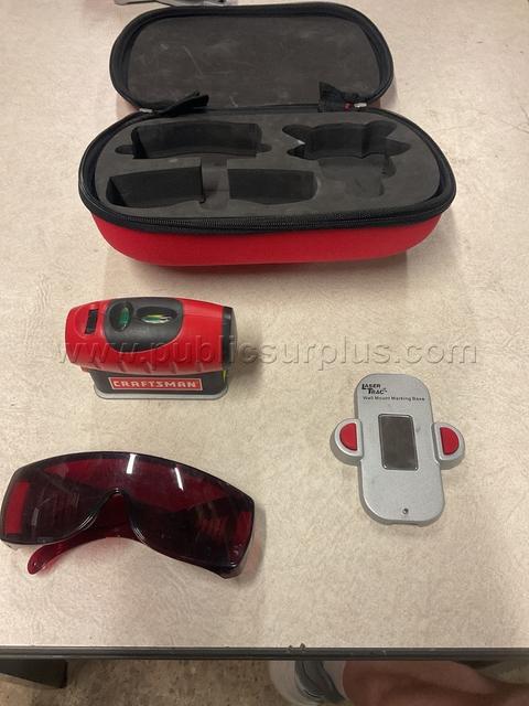 Craftsman Laser Trac Level & Bag Lot # 4643