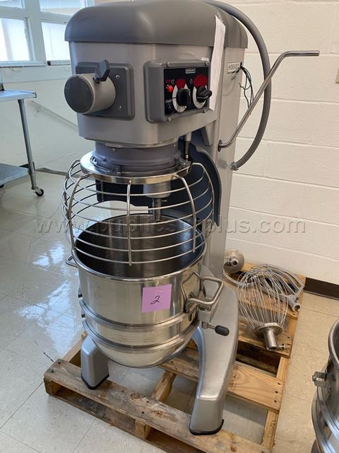 #2 HL400 HOBART 200/240 MIXER WITH EXTRAS BARELY USED
