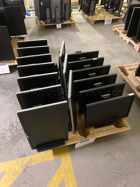 Pallet of [16] 22"/24" Dell Monitors - OL - UUU4