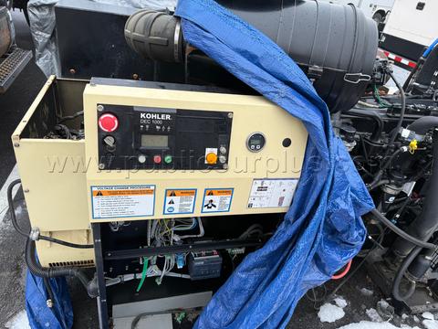 KOHLER GENERATOR WITH JOHN DEERE ENGINE