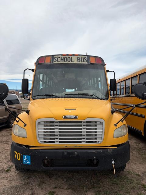 2009 THOMAS SCHOOL BUS
