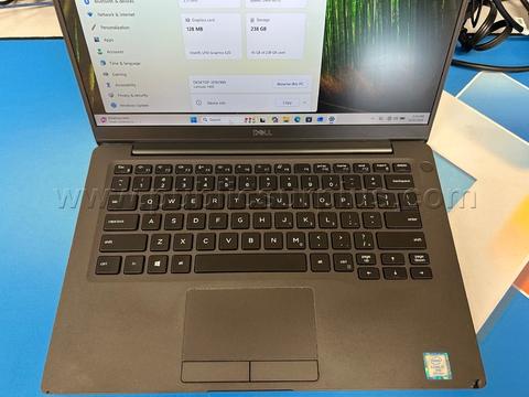 Dell Latitude 7400