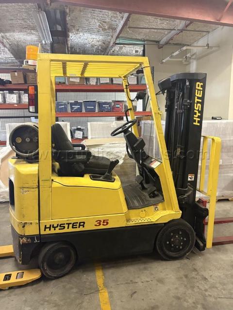 Forklift Hyster, Model S35XM LP (IF110475) [Building 0440] DD