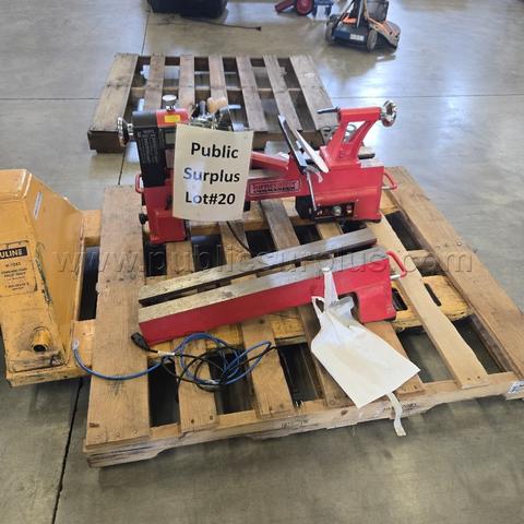 Lot #20 Turncrafter Commander Tailspinner 12 in. Variable Speed Midi Lathe