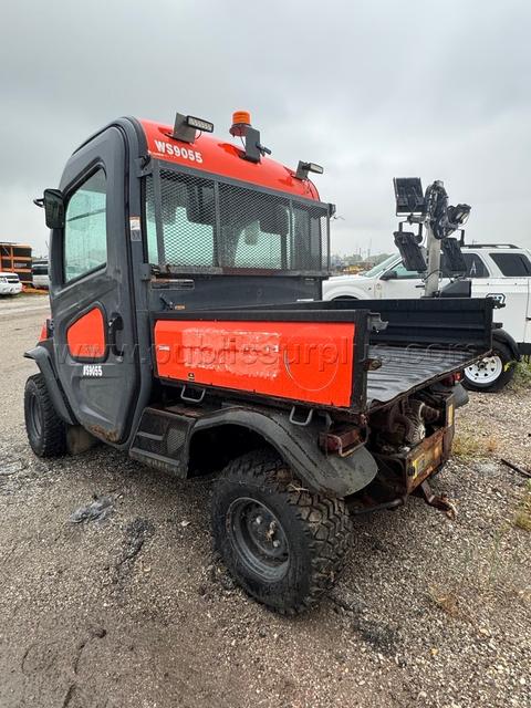 2018 KUBOTA RTV 1100 W/ BROOM (USED)