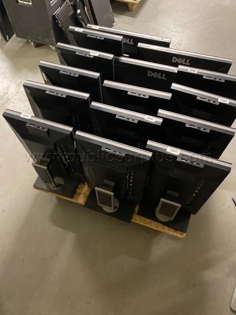 Pallet of [15] Dell 24"-30" Monitors - OL - VVV1