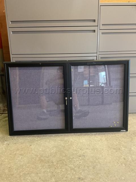 Display Case Lot # 4686